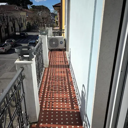 - Seaside Nest-free Parking & * Marina di Carrara